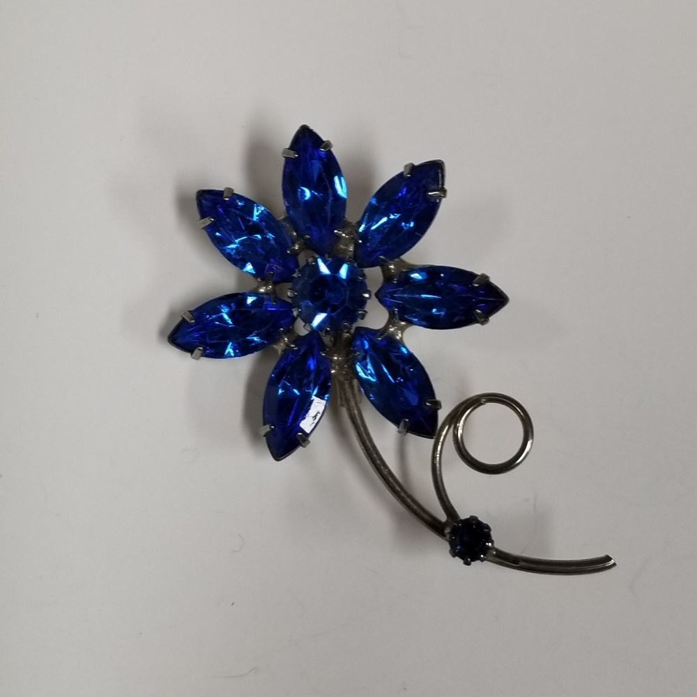 Vintage Blue Rhinestone Flower Brooch